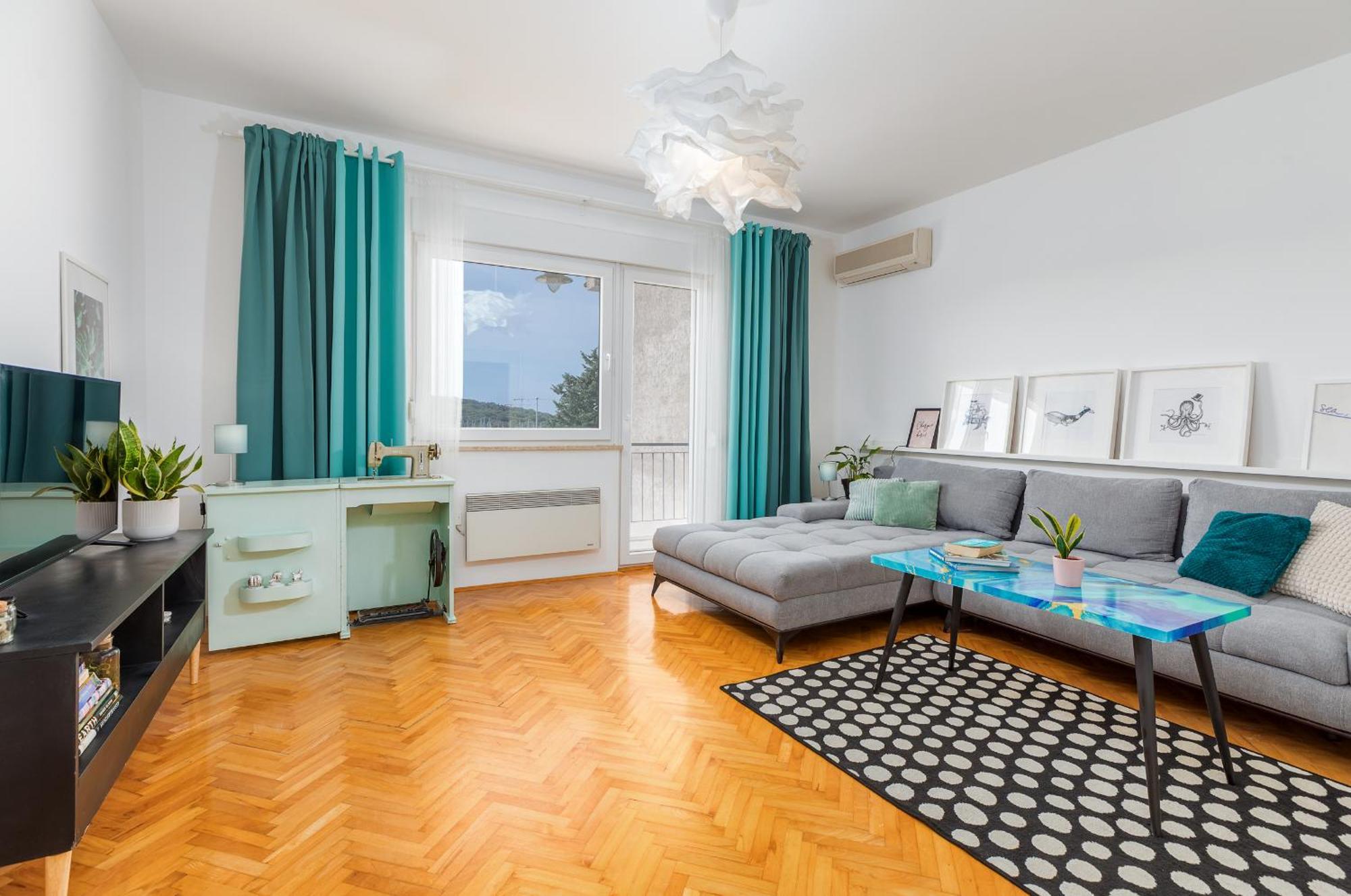 Salt&Sky Apartment Pula Ngoại thất bức ảnh