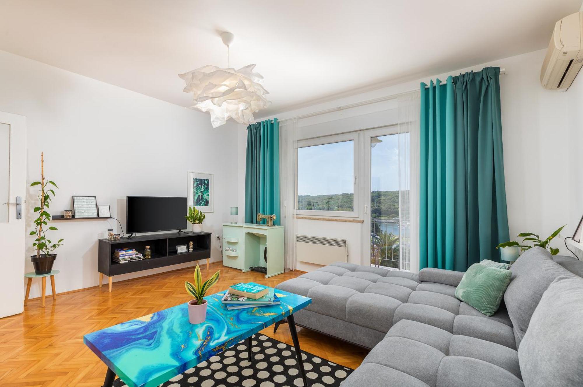 Salt&Sky Apartment Pula Ngoại thất bức ảnh